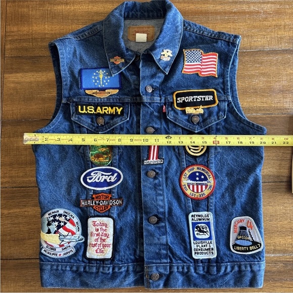 Levi’s 505 Vintage Denim Vest Type 3 With Patches and Lapel Pins - Picture 7 of 12